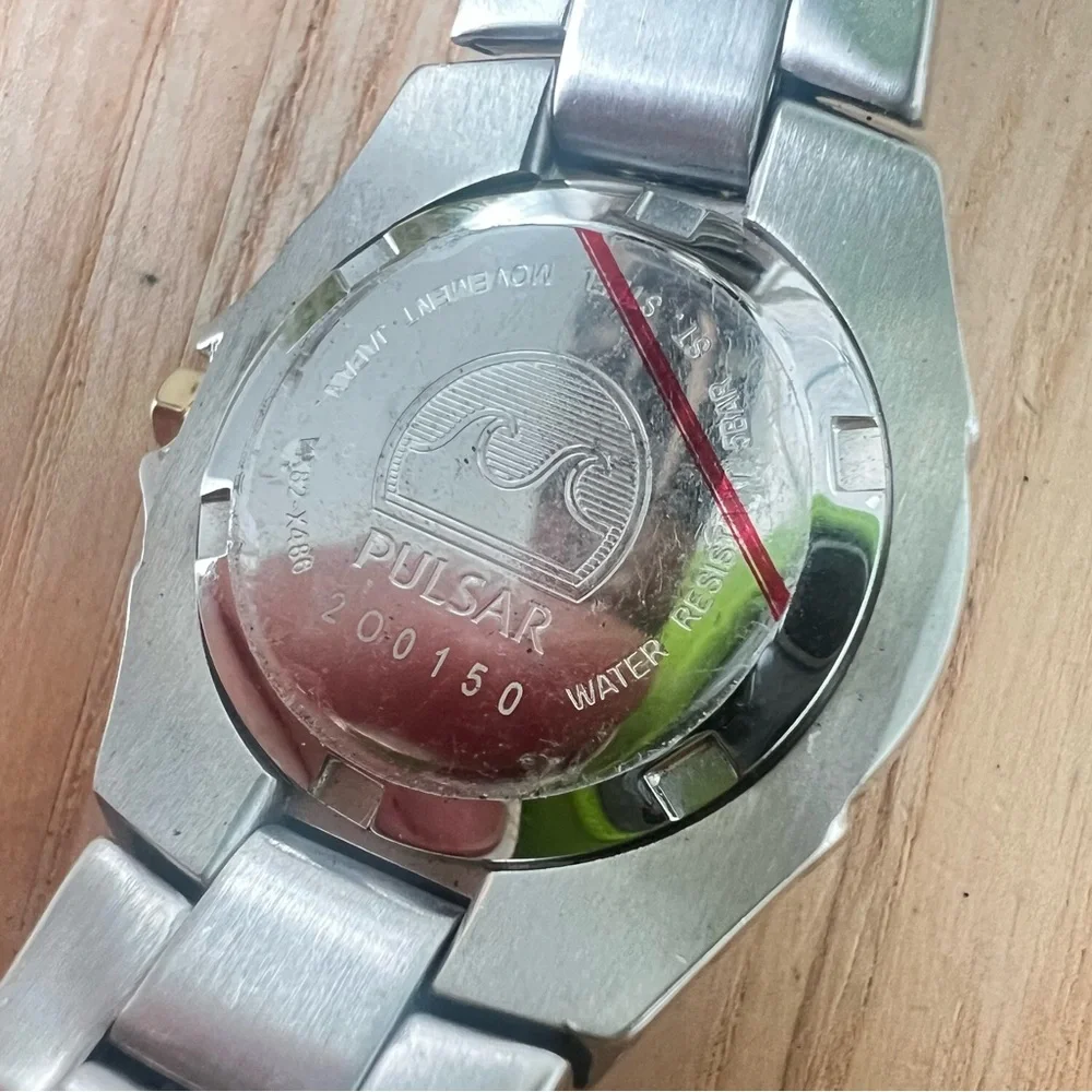 NWT Pulsar ladies two toned crystal accented dress watch NEW BATTERY